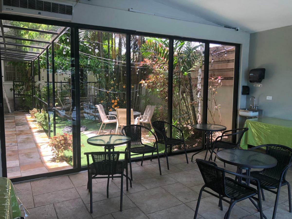 Palms Hotel Trinidad Arouca Экстерьер фото